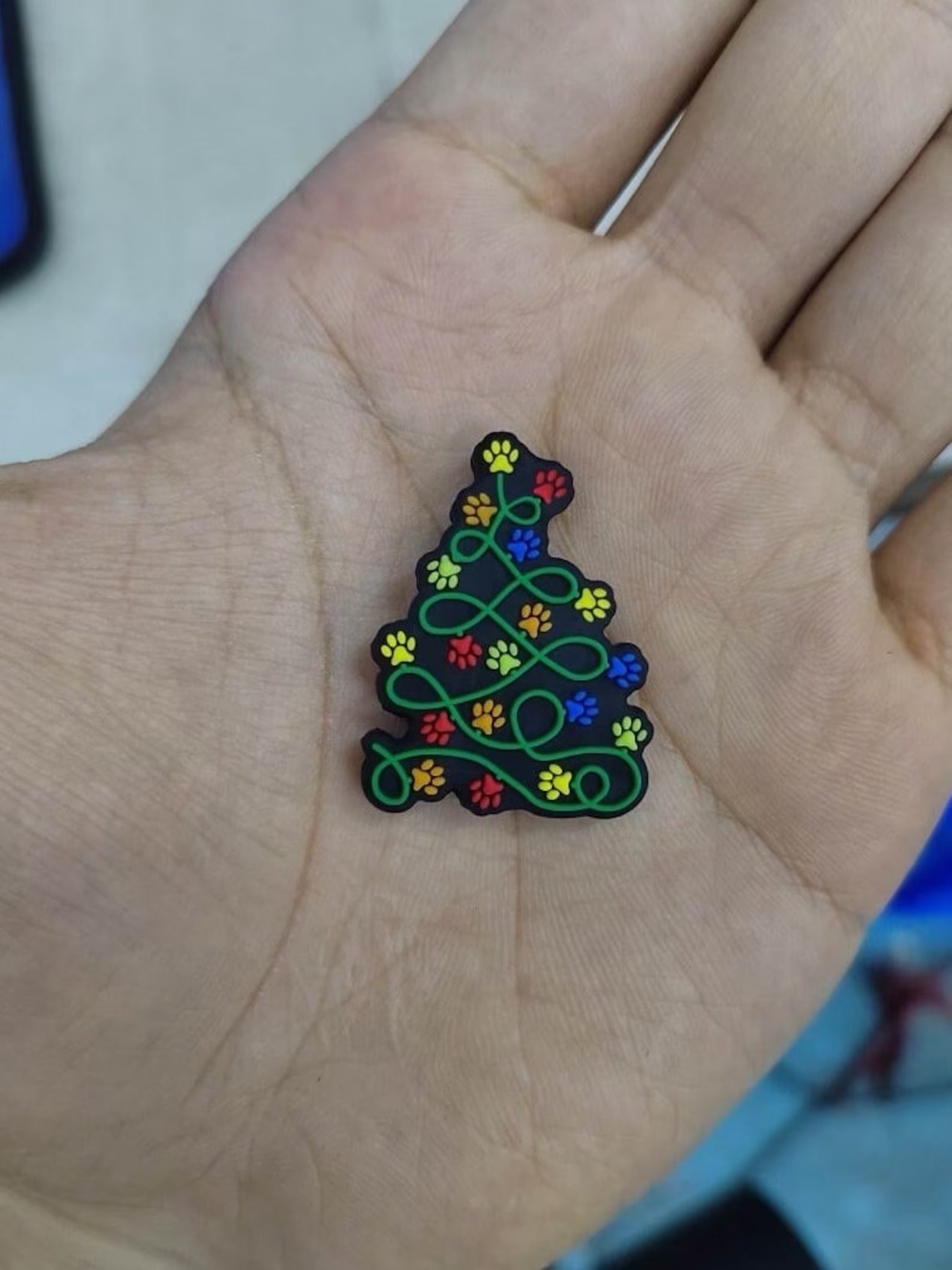 Christmas Tree Paw Prints Focal Bead